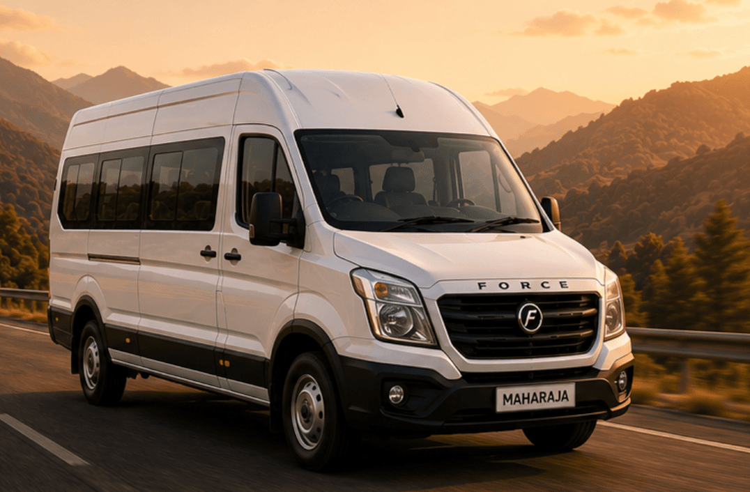 Maharaja Traveller (white, three-quarter front)